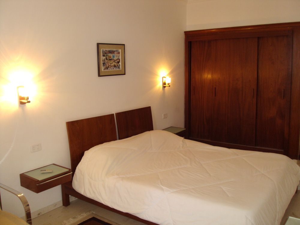 Corniche Palace