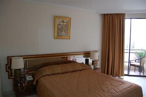 Diplomat Hotel