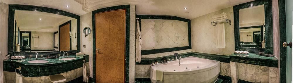 Golden Tulip Carthage Residence