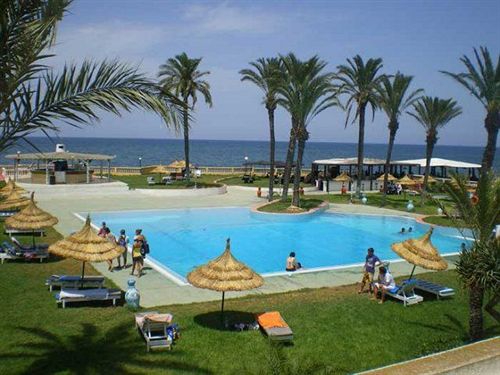 Les Palmiers Beach Holiday Village