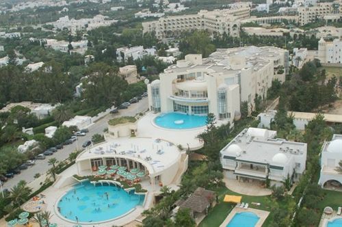 Nahrawess Hotel & Spa Resort