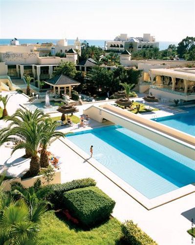 Nahrawess Hotel & Spa Resort