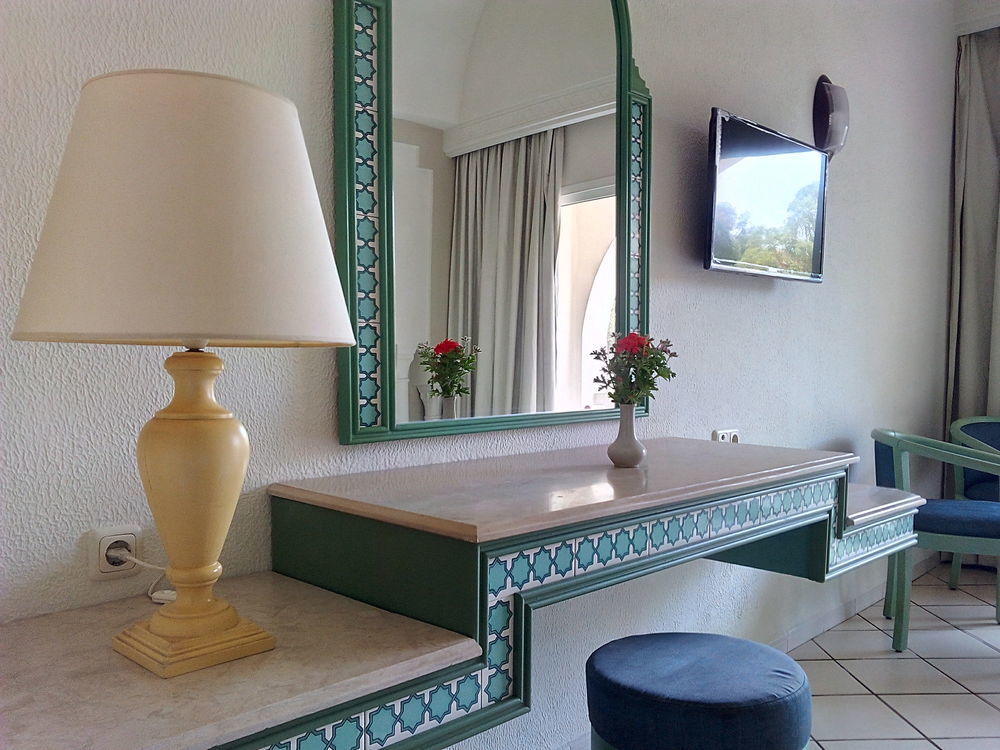 Shell Beach Hotel & Spa